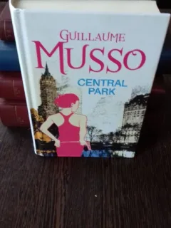 CENTRAL PARK - GUILLAUME MUSSO