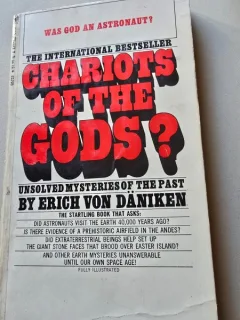 Chariots of the Gods? - Erich von Dal