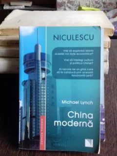 CHINA MODERNA , MICHAEL LYNCH