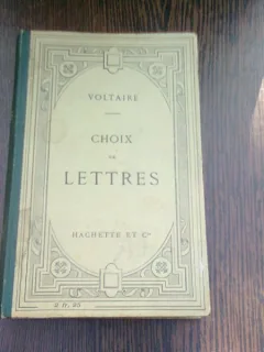 CHOIX DE LETTRES - VOLTAIRE  (CARTE IN LIMBAS FRANCEZA)
