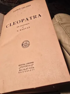 Cleopatra - Gaston Delayen