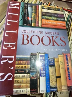 Collecting Books - Catherine Porter  carte in limba engleza