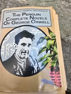 Complete novels of George Orwell, The Penguin