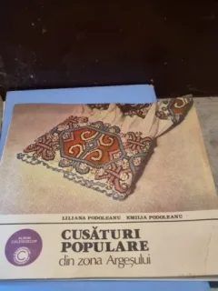 Cusaturi populare din zona Argesului - Liliana Podoleanu si Emilia Podoleanu