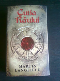 CUTIA RAULUI - MARTIN LANGFIELD