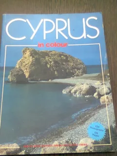 CYPRUS IN COLOUR  (CARTE IN LIMBA ENGLEZA)