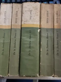 DE LA FUNDAREA ROMEI - TITUS LIVIUS 5 VOLUME
