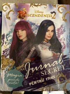 Descendentii 2. Jurnal secret pentru fani