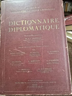 Dictionnaire Diplomatique - M. Frangulis + colectiv de autori