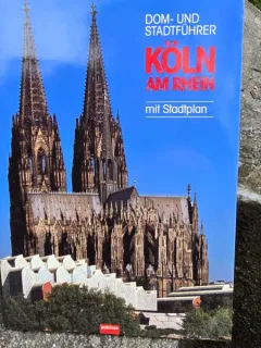 Dom und Stadtführer. Köln am Rhein mit stadtplan