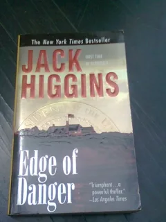 EDGE OF DANGER - JACK HIGGINS  (CARTE IN LIMBA ENGLEZA)