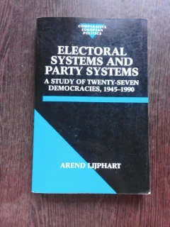 ELECTORAL SYSTEMS AND PARTY SYSTEMS - AREND LIJPHART  (CARTE IN LIMBA ENGLEZA)