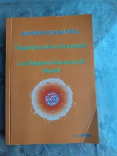 ELEGANTII ATOMI AI FRUMOSULUI - MARIAN DUMITRU