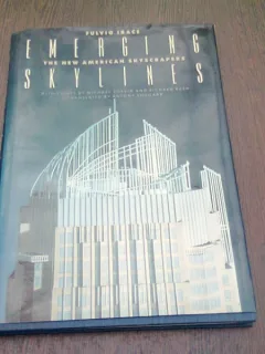 EMERGING SKYLINES - FULVIO IRACE  (CARTE IN LIMBA ENGLEZA)