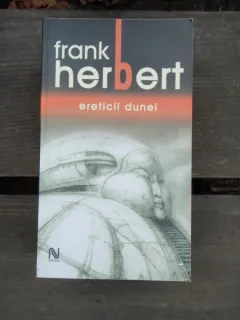 ERETICII DUNEI - FRANK HERBERT