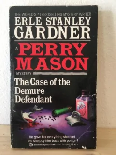 Erle Stanley Gardner - The Case of the Demure Defendant