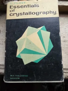 Essentials of crystallography - E. Flint