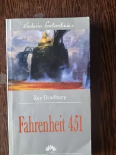 Fahrenheit 451 - Ray Bradbury