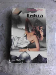 FEDORA - THOMAS TRYON   (CARTE IN LIMBA FRANCEZA)