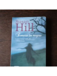 FEMEIA IN NEGRU - SUSAN HILL