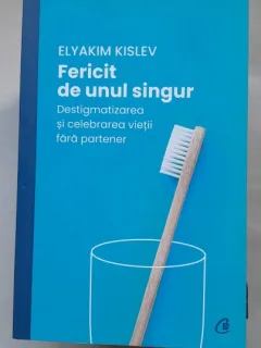 Fericit de unul singur - Elyakim Kislev