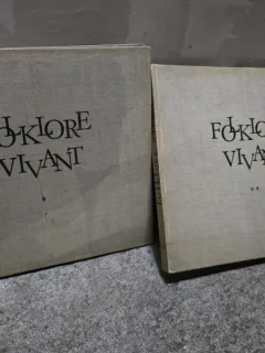 Folklore Vivant. Tome 1 et 2. Illustre de photos originales de Rene Ramlot.