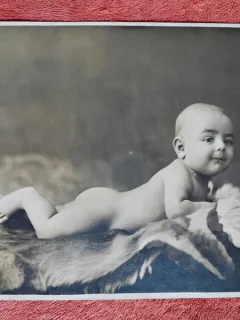 Fotografie, bebelus nud, perioada interbelica