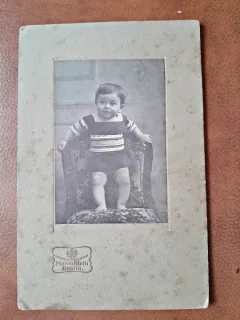 Fotografie copil 1 an, pe carton, 1910