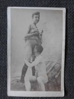 FOTOGRAFIE CU TEMA EROTICA, 9/6