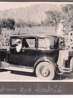 Fotografie din perioada interbelica