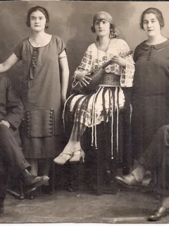 Fotografie din perioada interbelica