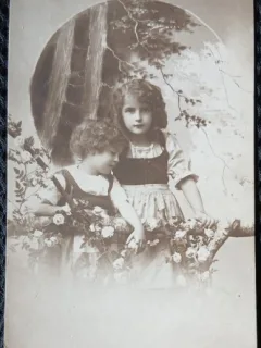 Fotografie, doua fetite, 1921