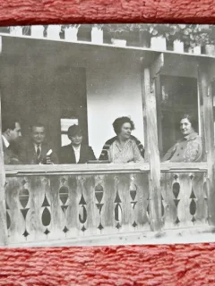 Fotografie, prieteni in vacanta la Predeal, 1927, printre ei si parintii lui Fotografie, Geo (dr. Litarczek, parintele radiologiei romanesti)