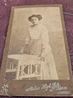 Fotografie femeie, tip CDV