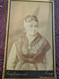 Fotografie femeie, tip CDV