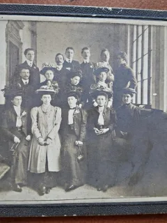 Fotografie, grup de dascali, inceput de secol XX