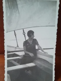 Fotografie, in barca cu panze, Constanta 1932