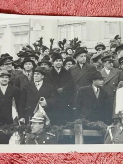 Fotografie, la Cluj la parada, 1945