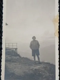 Fotografie, mama lui Geo Litarczek, parintele radiologiei romanesti, la Cantonul Schiel (Jepi), 1933