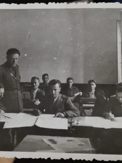 Fotografie, militari la cursuri, aprox anii 50