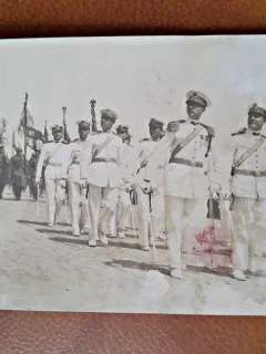 Fotografie parada militara, prim plan Carol al II-lea