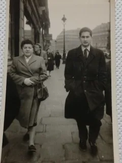 Fotografie, Olguta si Ninel Sisesti la Paris, perioada interbelica