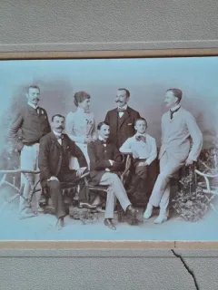 Fotografie pe carton, familie, inceput de secol XX