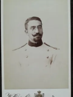 Fotografie pe carton, sublocotenet Mache D. Ionescu, 1899