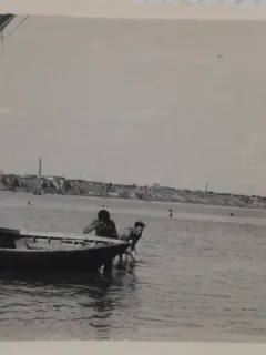 Fotografie, pescari pe Dunare, perioada comunista