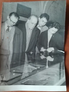 Fotografie, Petru Dumitriu, sotia lui Petru Dumitrie, Demostene Botez la Praga, perioada comunista