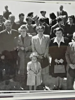 Fotografie, Rona la locul unde a fost asasinat Matteoth, 1946
