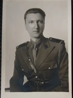 Fotografie, Sergent al armatei romane, 1937