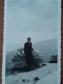 Fotografie, Stella, mama lui Geo Litarczek, parintele radiologiei romanesti, la Brasov, Tampa, 1935