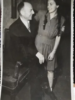 Fotografie, tata si fiica, 1945